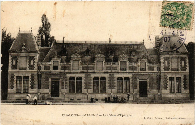 Carte postale ancienne Chalons sur Marne La Caisse d'Epargne à Isse
