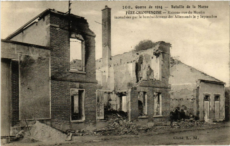 Carte postale ancienne Fere-Champenoise Maisons rue du Moulin incendiée à Fère-Champenoise