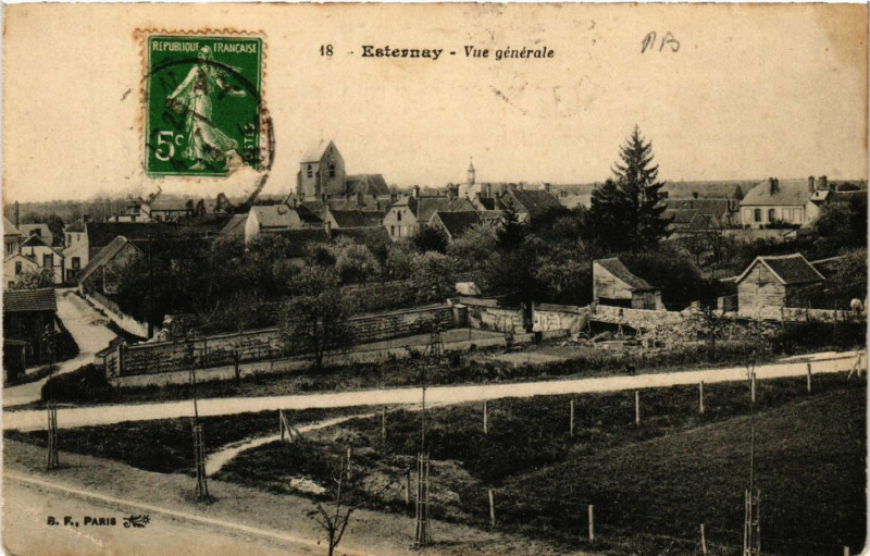 Carte postale ancienne Esternay Vue générale à Esternay
