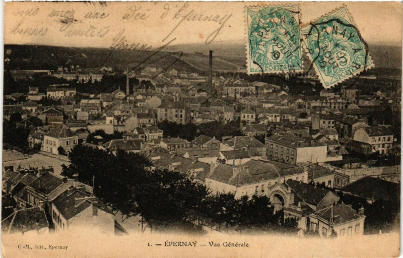 Carte postale ancienne Epernay Vue générale à Épernay
