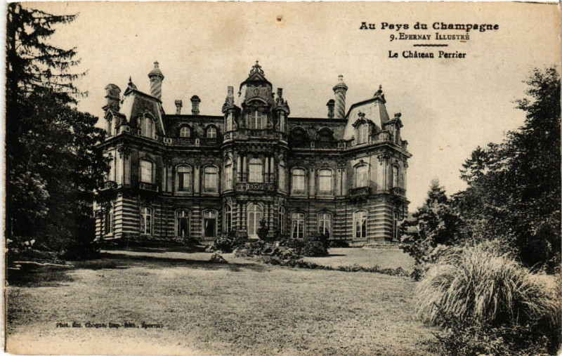 Carte postale ancienne Epernay Le Chateau Perrier à Épernay