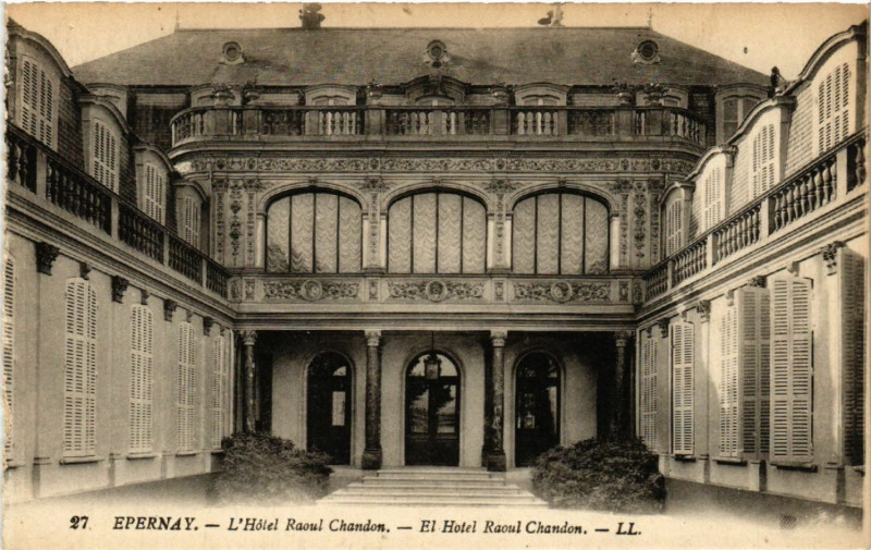 Carte postale ancienne Epernay L'Hotel Raoul Chandon à Épernay