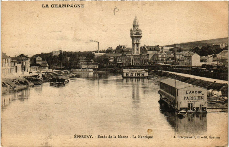 Carte postale ancienne Epernay Bords de la Marne La Nautique à Épernay