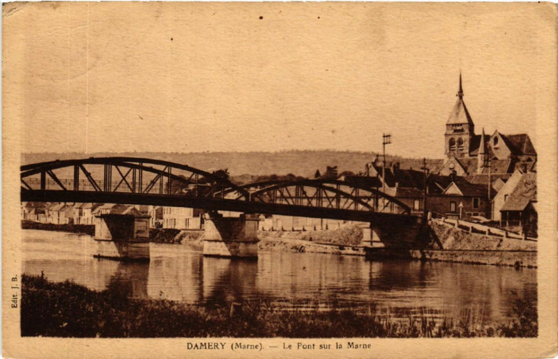 Carte postale ancienne Damery Le Pont sur la Marne à Damery