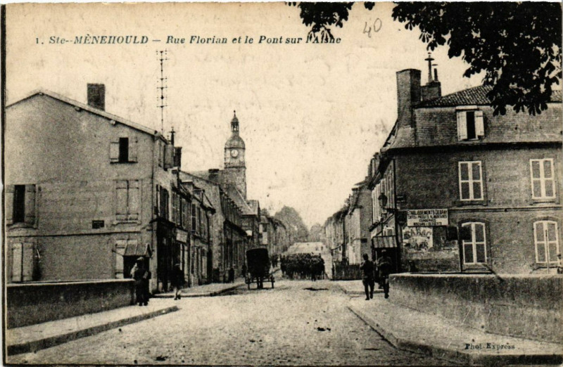 Carte postale ancienne Sainte-Menehould Rue Florian et le Pont sur l'Aisne à Sainte-Menehould