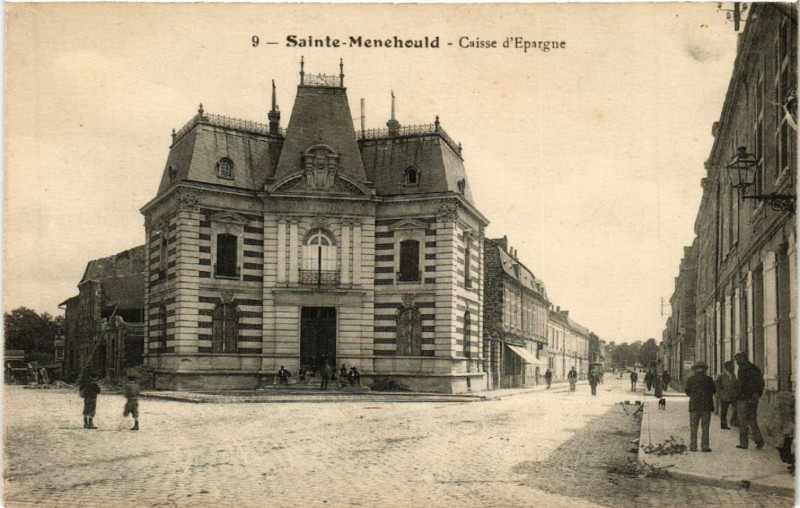 Carte postale ancienne Sainte-Menehould Caisse d'Epargne à Sainte-Menehould