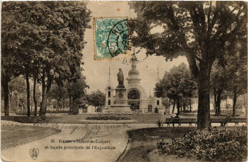 Carte postale ancienne Reims Statue de Colbert et facade principale à Reims