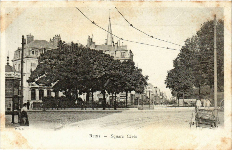 Carte postale ancienne Reims Square Ceres à Reims