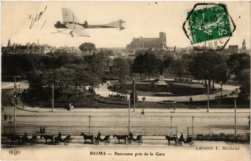 Carte postale ancienne Reims Panorama pris de la Gare à Reims