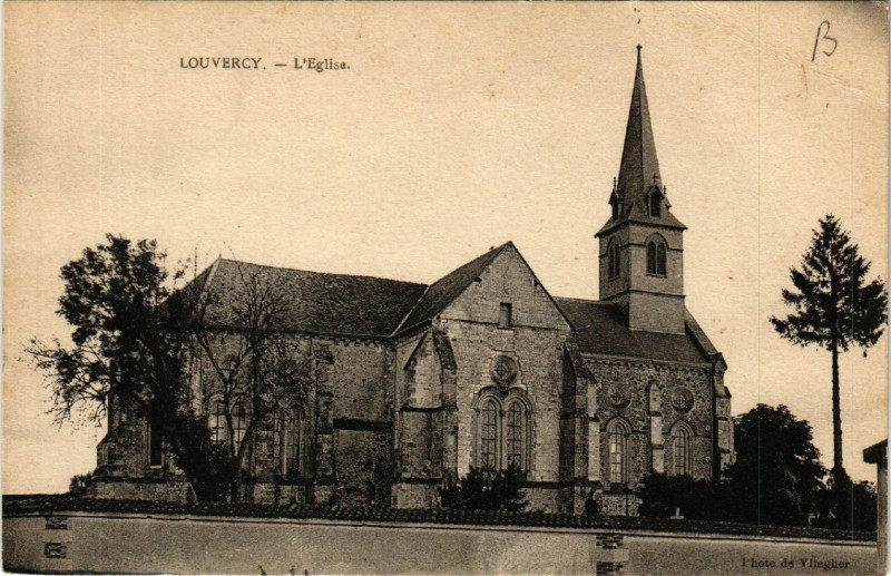 Carte postale ancienne Louvercy L'Eglise.