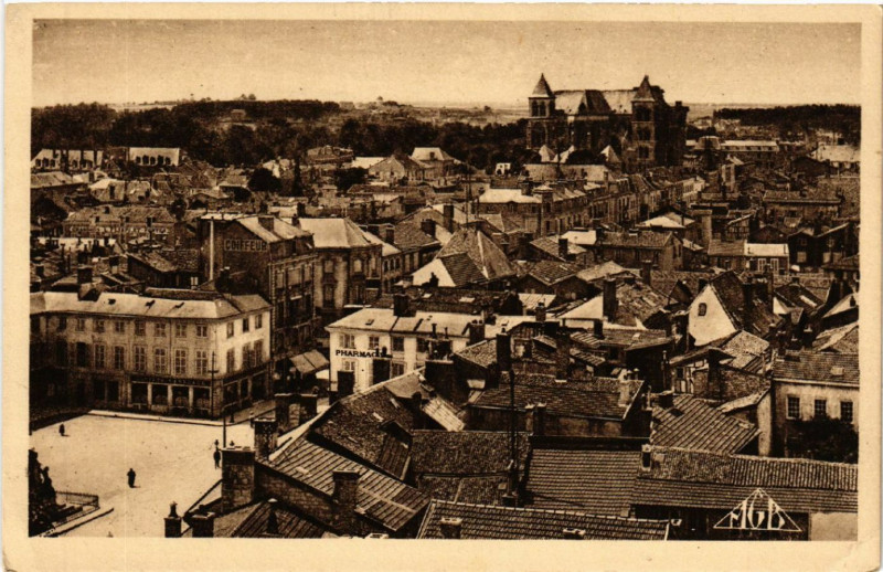 Carte postale ancienne Chalons sur Marne Vue générale