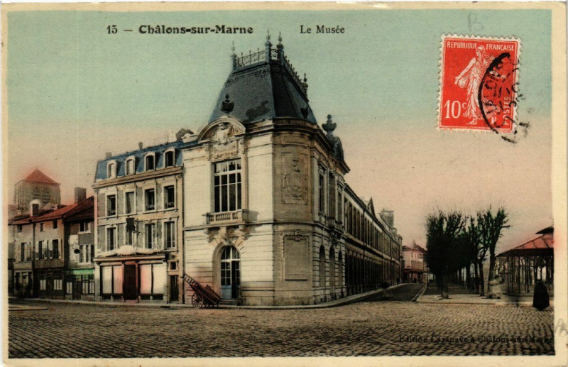 Carte postale ancienne Chalons sur Marne Le Musée