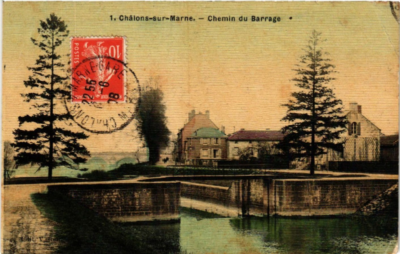Carte postale ancienne Chalons sur Marne Chemin du Barrage