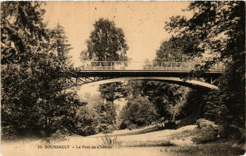 Carte postale ancienne Boursault Le Pont du Chateau à Boursault