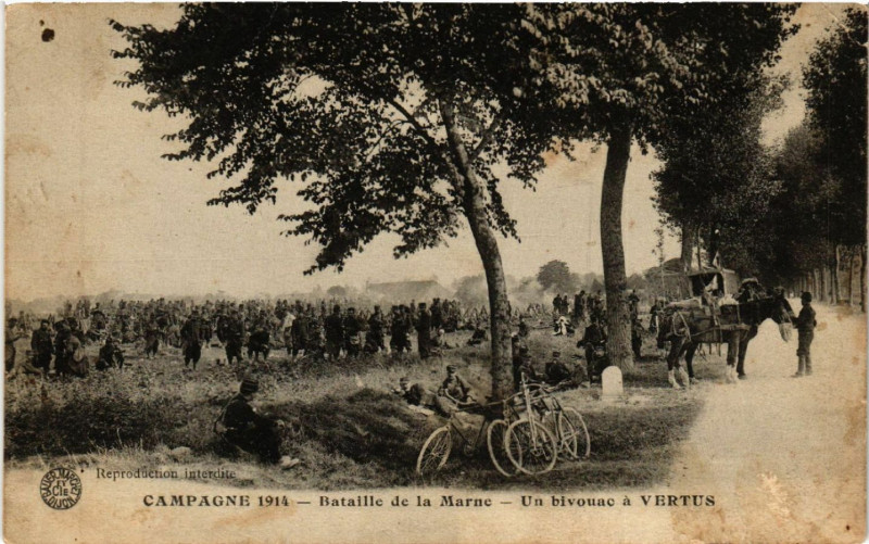 Carte postale ancienne Bataille de la Marne Un bivouac a Vertus
