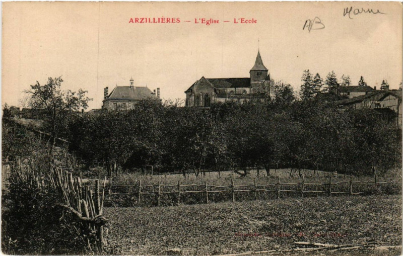 Carte postale ancienne Arzillieres L'Eglise L'Ecole
