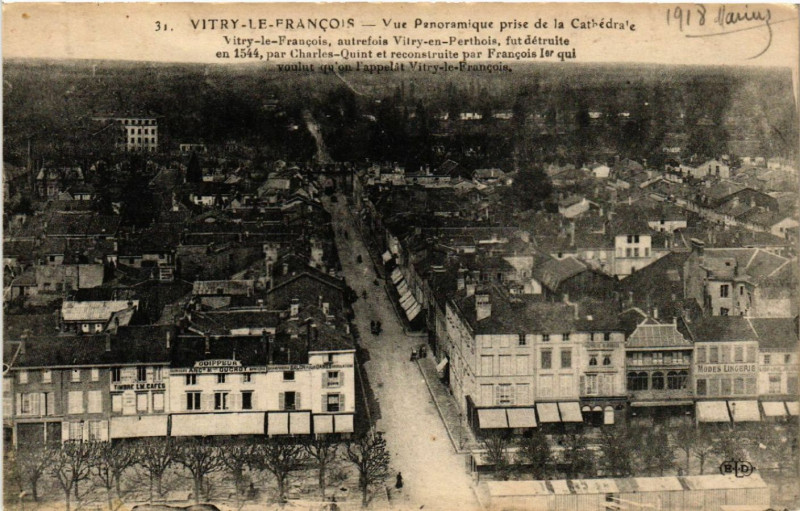 Carte postale ancienne Vitry le Francois-Vue Panoramique prise de la Cathédrale à Vitry-le-François