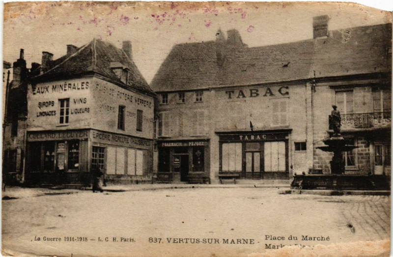 Carte postale ancienne Vertus sur Marne Place du Marché