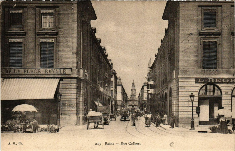 Carte postale ancienne Reims-Rue Colbert à Reims