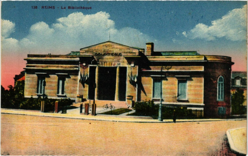 Carte postale ancienne Reims-La Bibliotheque à Reims