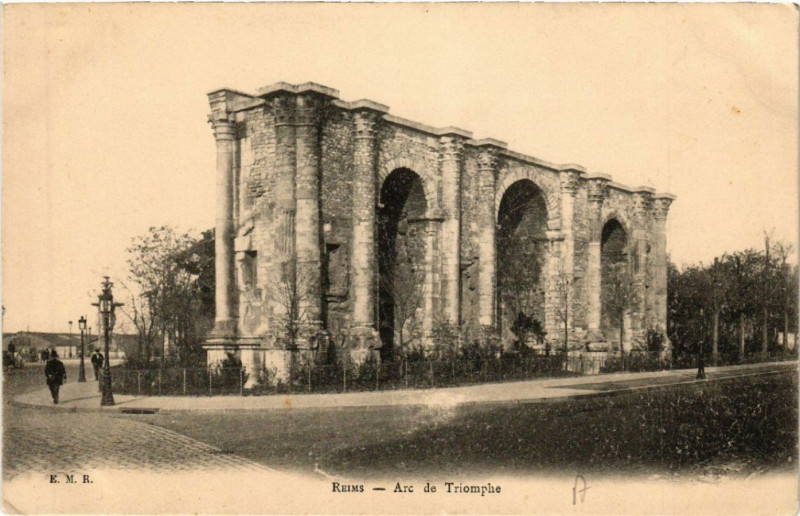 Carte postale ancienne Reims-Arc de Triomphe à Reims