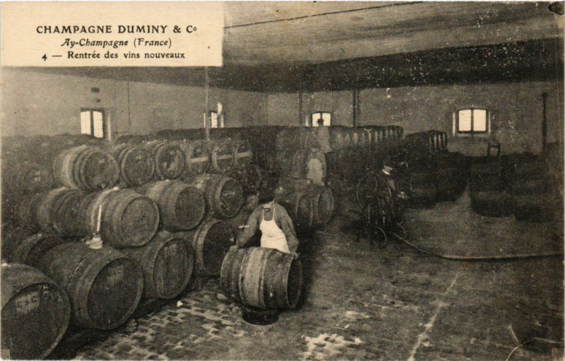 Carte postale ancienne Ay-Champagne - Rentrée des vins nouveaux à Aÿ-Champagne