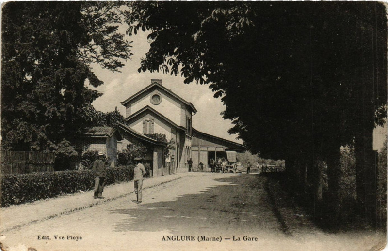 Carte postale ancienne Anglure - La Gare à Anglure