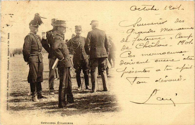 Carte postale ancienne Officiers Etranges