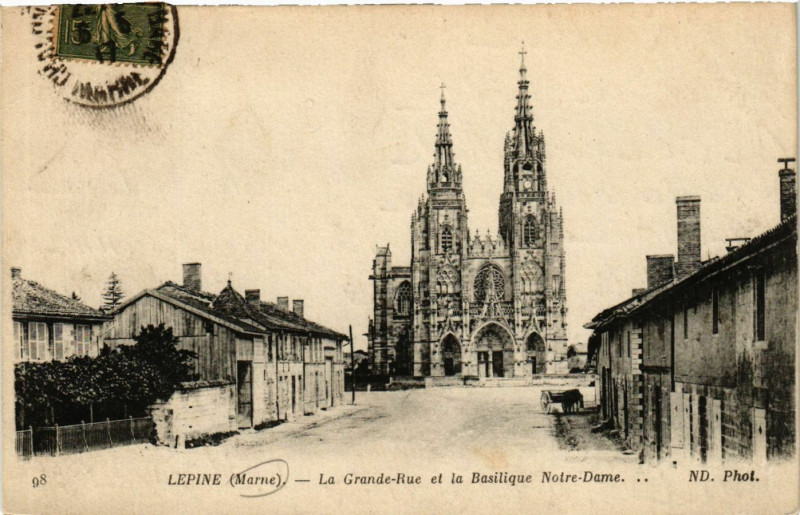 Carte postale ancienne Lepine -la-Grande-Rue