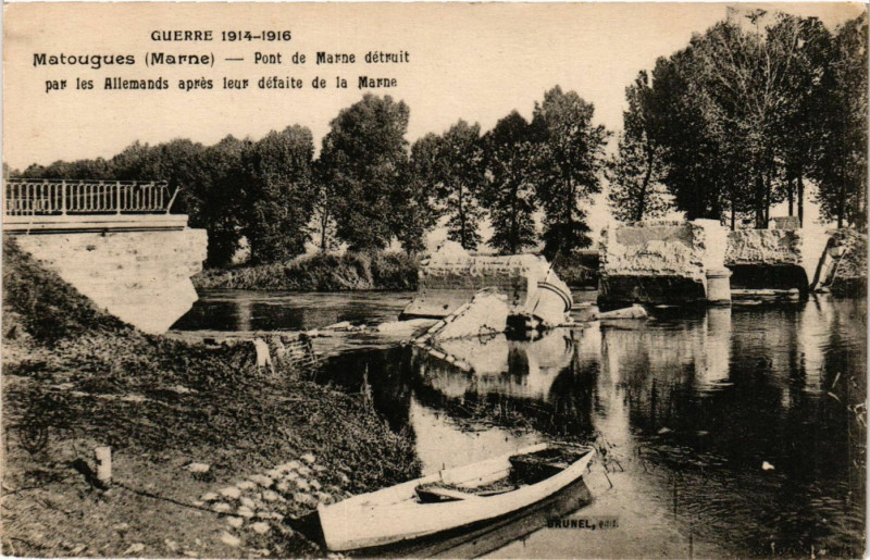 Carte postale ancienne Matougues - Pont de Marne à Matougues