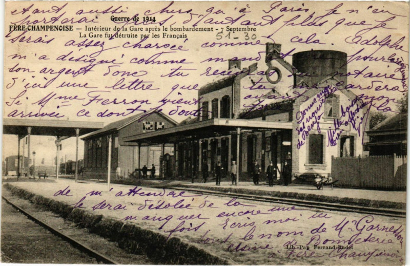 Carte postale ancienne Fere-Champenoise - Interieur de la Gare à Fère-Champenoise