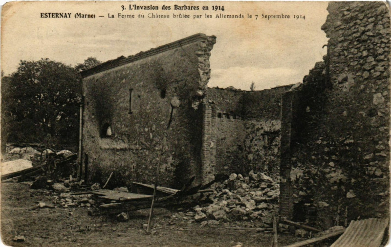 Carte postale ancienne Esternay - La Ferme du Chateau à Esternay