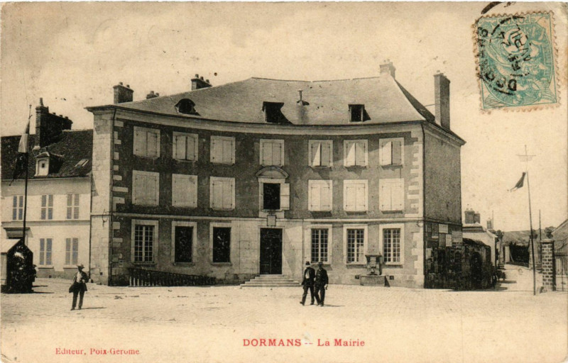 Carte postale ancienne Dormans - La Mairie à Dormans