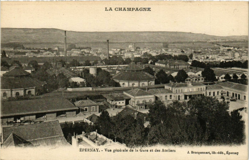 Carte postale ancienne Epernay - Vue générale de la Gare à Épernay
