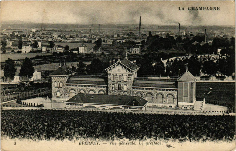 Carte postale ancienne Epernay - Vue générale à Épernay