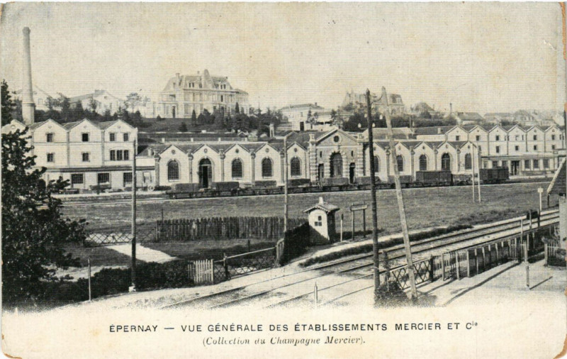 Carte postale ancienne Epernay - Vue générale à Épernay
