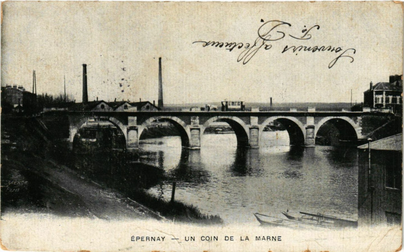 Carte postale ancienne Epernay - Un coin de la Marne à Épernay