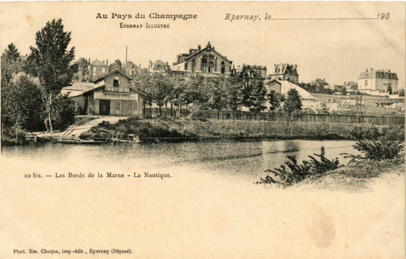 Carte postale ancienne Epernay - Les Bords de la Marne à Épernay