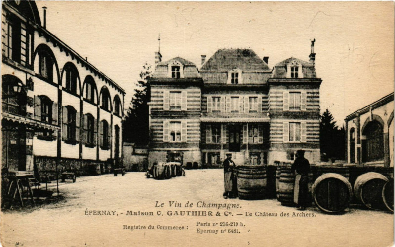 Carte postale ancienne Epernay - Le Chateau des Archers à Épernay