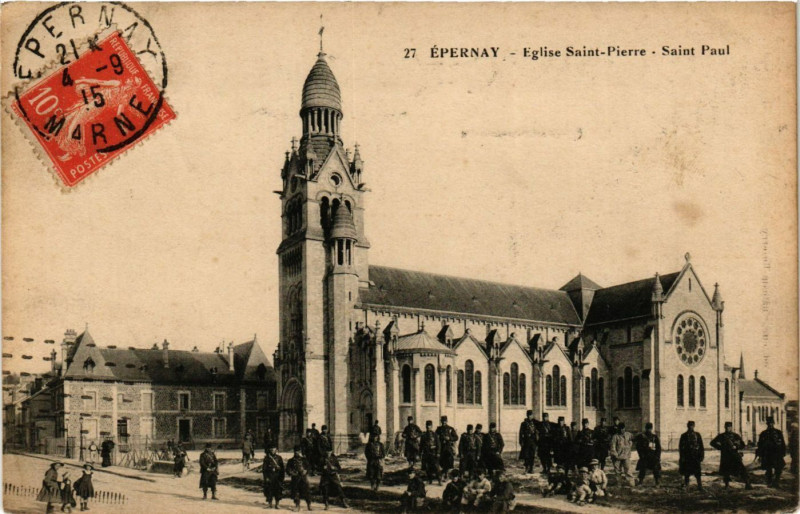 Carte postale ancienne Epernay - Eglise Saint-Pierre à Épernay