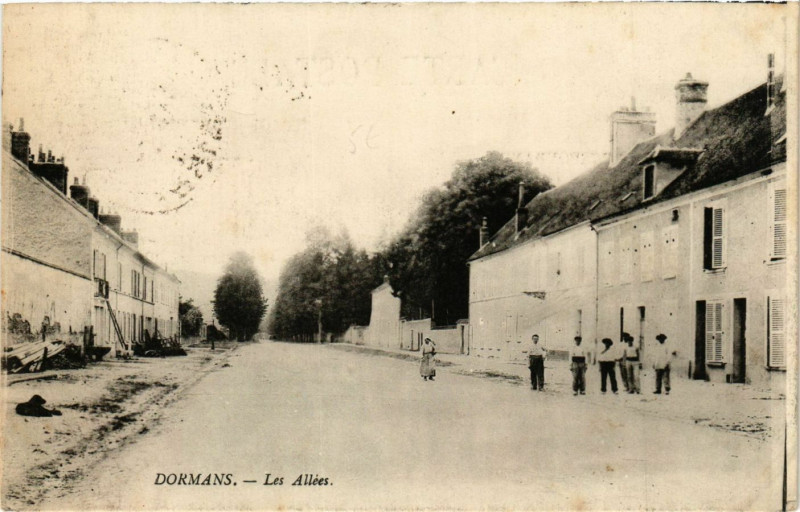 Carte postale ancienne Dormans - Les Allées à Dormans