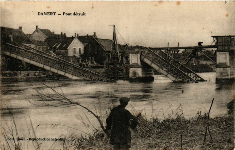 Carte postale ancienne Damery - Pont Detruit à Damery