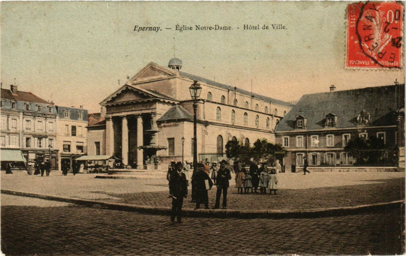 Carte postale ancienne Epernay - Hotel de Ville à Épernay