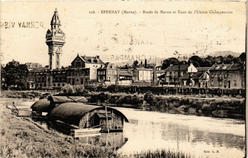 Carte postale ancienne Epernay - Bords de Marne à Épernay