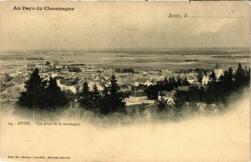 Carte postale ancienne Avize - Vue prise de la montagne à Avize