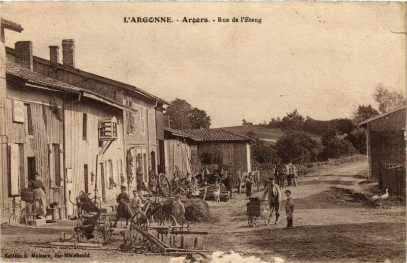 Carte postale ancienne L'Argonne - Rue de l'Etang