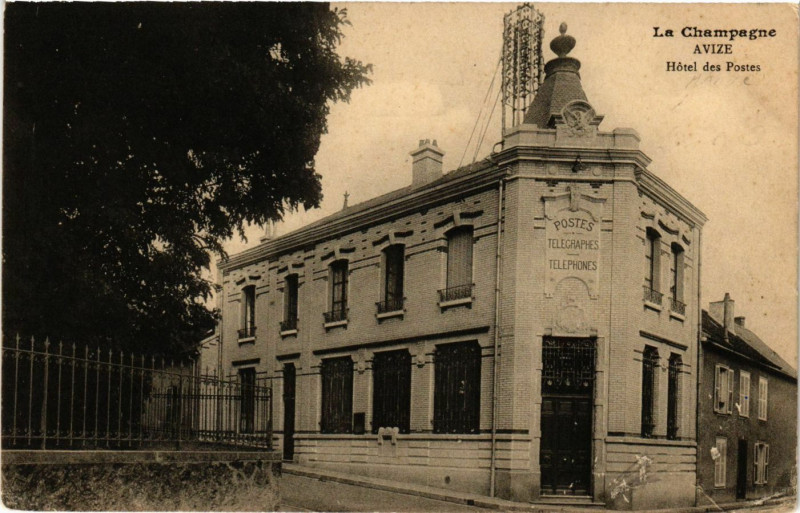 Carte postale ancienne Avize - Hotel des Postes à Avize