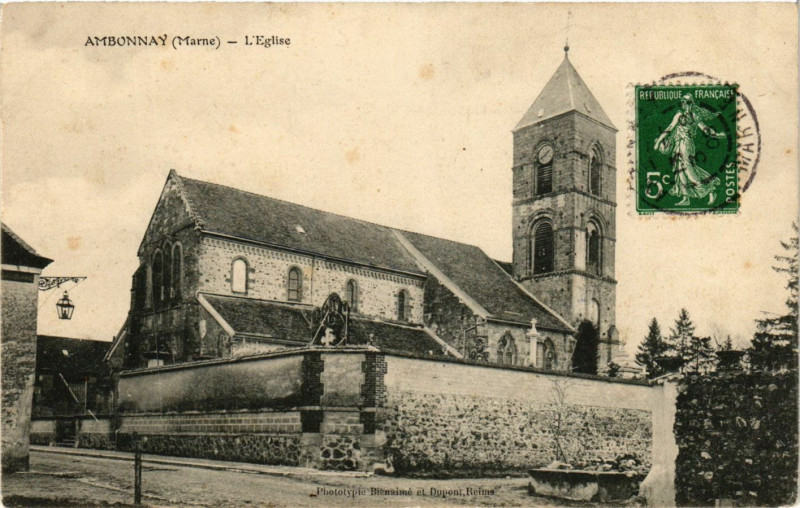 Carte postale ancienne Ambonnay - L'Eglise à Ambonnay