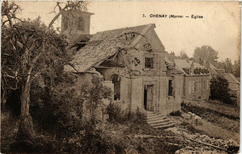 Carte postale ancienne Chenay - Eglise à Chenay