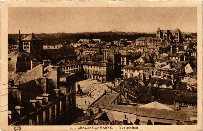 Carte postale ancienne Chalons sur Marne - Vue générale